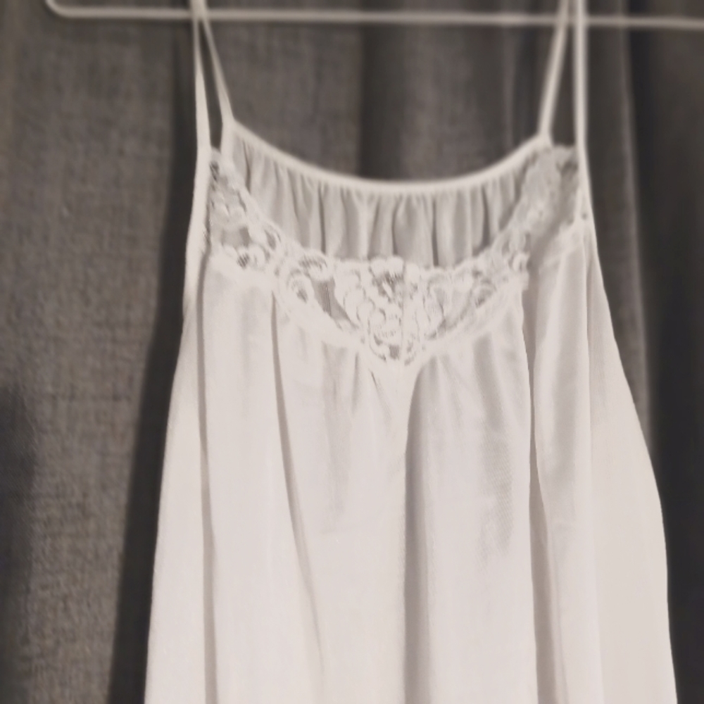 Vintage Paramount New York size S small white negligee set floor length nwot